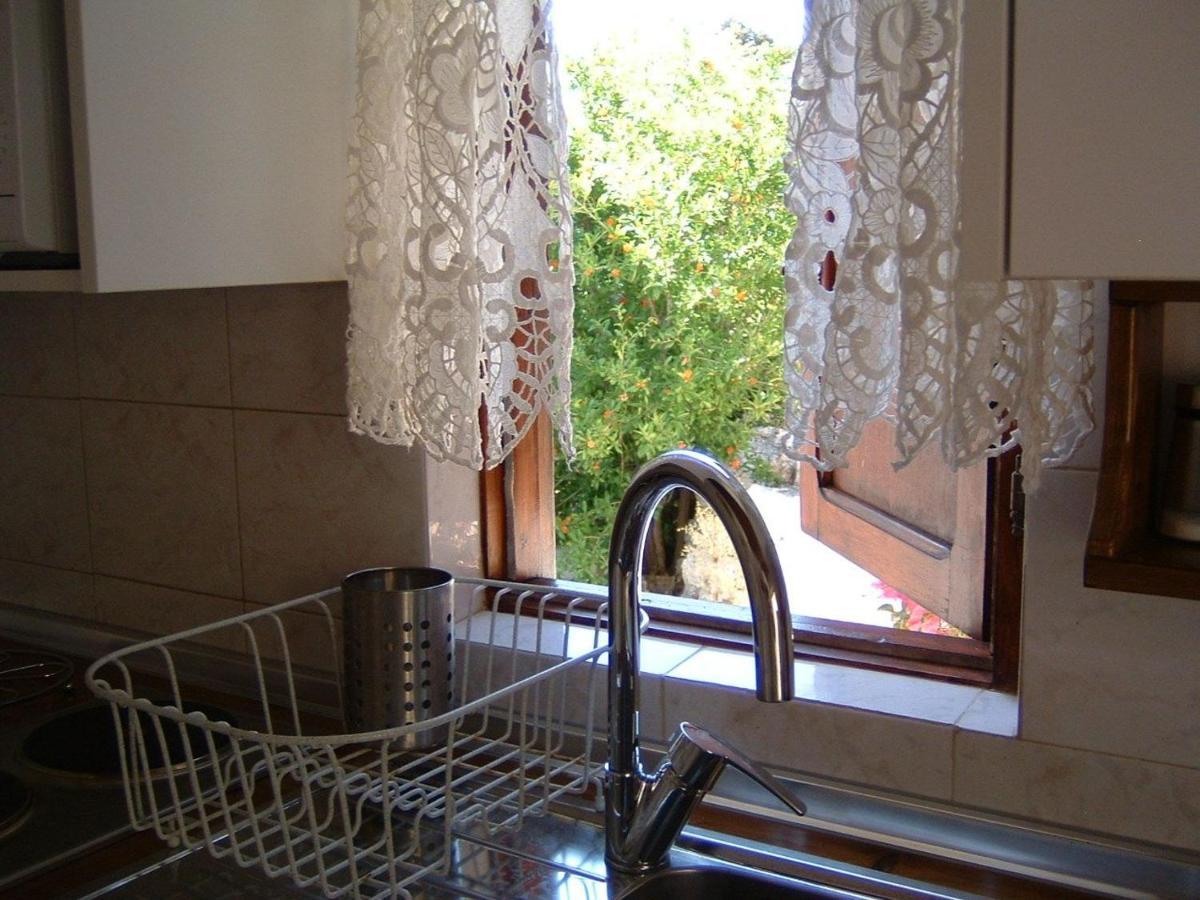 Yiayia'S Home Chalki Town Exterior photo