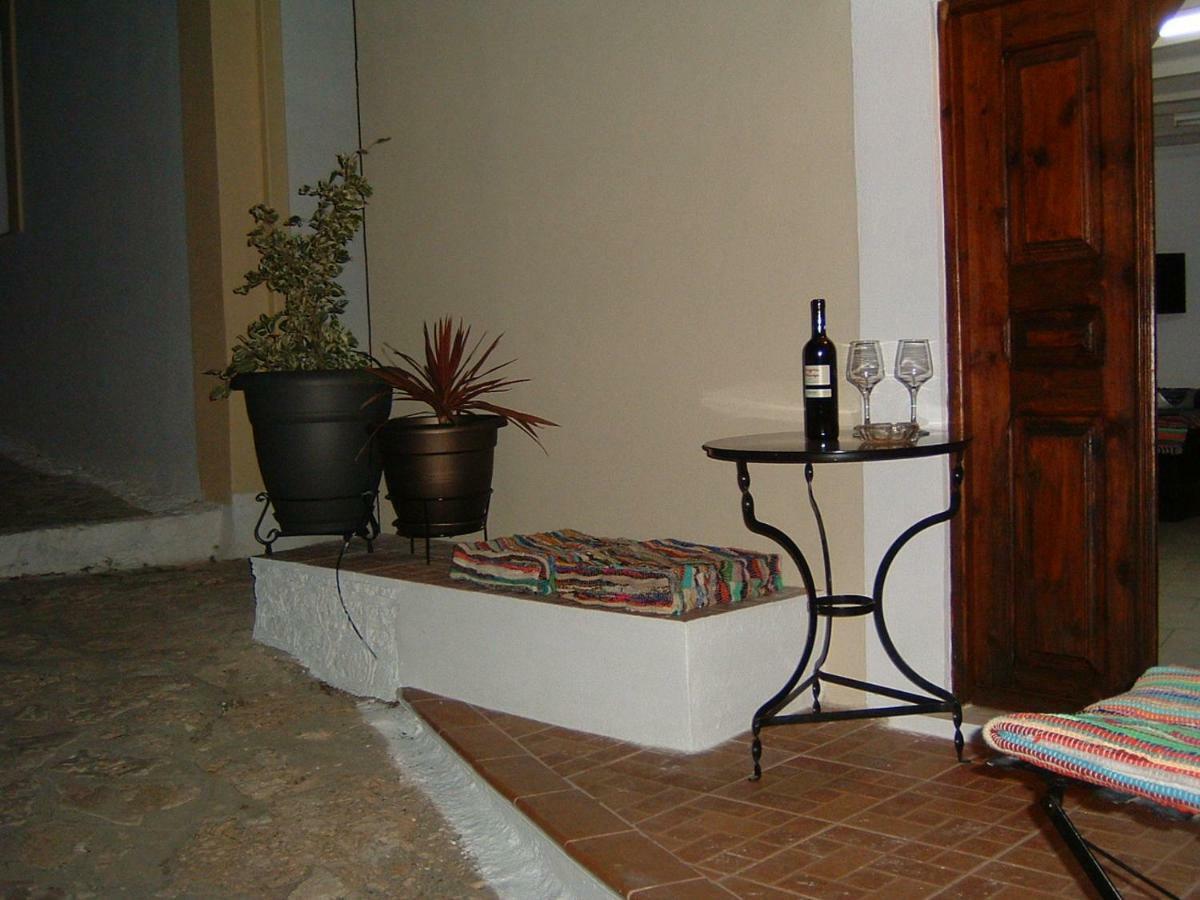 Yiayia'S Home Chalki Town Exterior photo